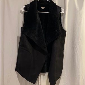 Ecote Vest
